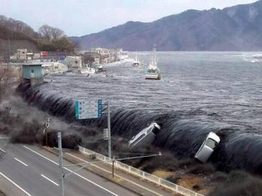 Águas oceânicas Tsunamis: Grande onda ou sucessão