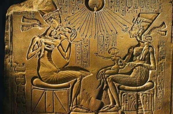 Akhenaton, Nefertiti e